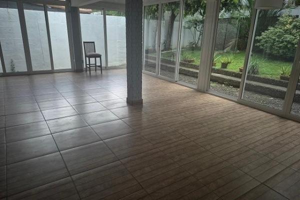 Beautiful townhome in privileged residential area