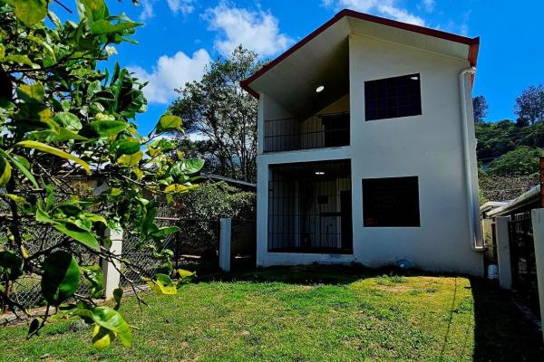 Boquete panama parkside home