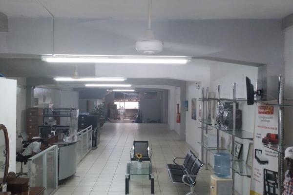 Commercial building of 3 stories in colon city