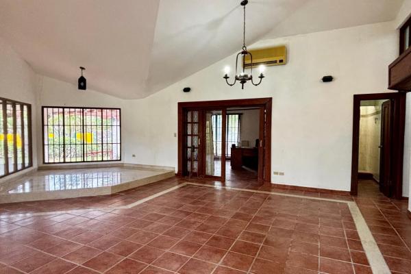 House in coronado, las acacias avenue