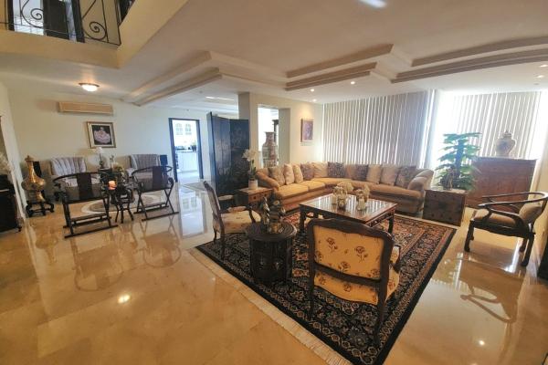 Penthouse for sale in san francisco plaza real