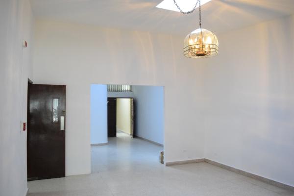 Venta o alquiler de casa comercial en marbella