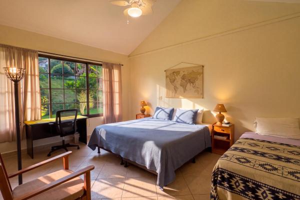 Two villas with 6 bedrooms and mountain views