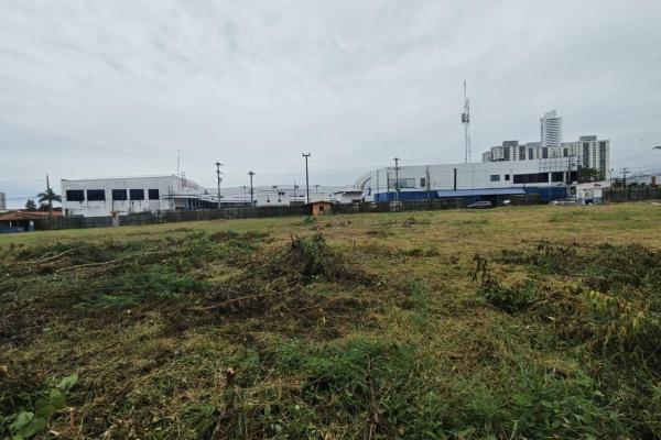 Venta de terreno comercial en ave. jose agustin arango