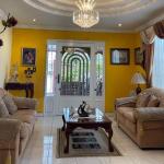Vendo amplia casa remodelada en el bosque