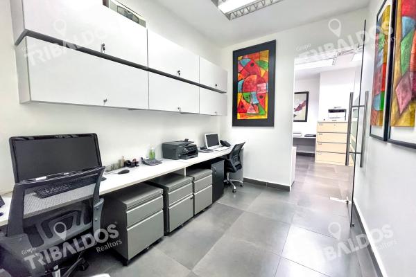 Office for sale in office one, obarrio