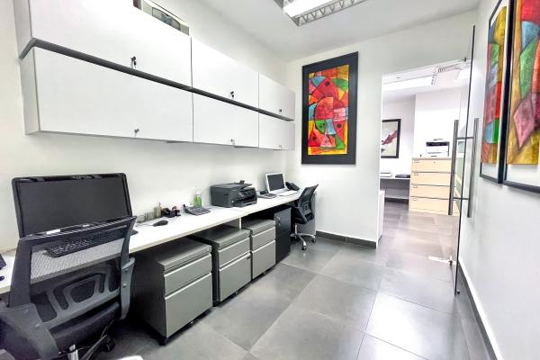 Office for sale in office one, obarrio