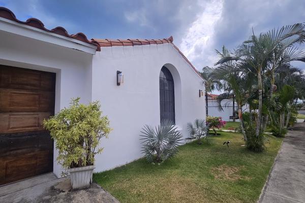Ocean view house in san carlos panama