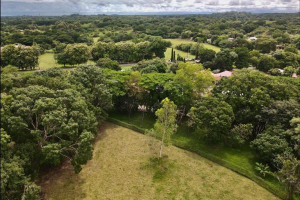 Se vende terreno en las tablas