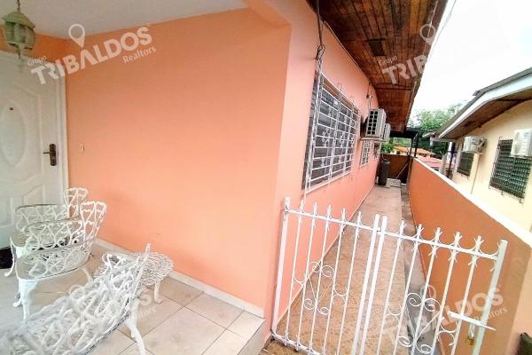 Sale of townhouse in villa cáceres
