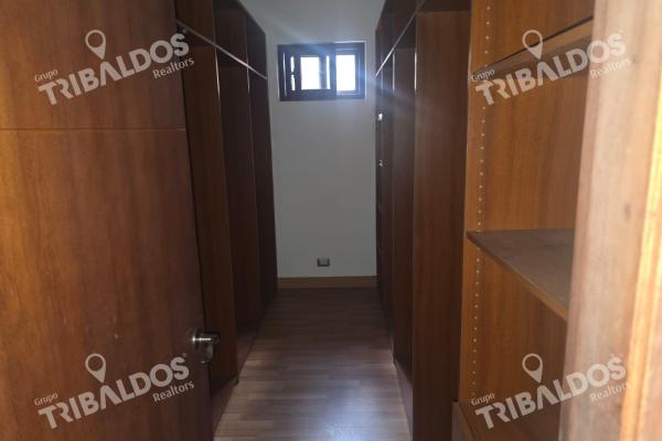 Sale of house in el doral