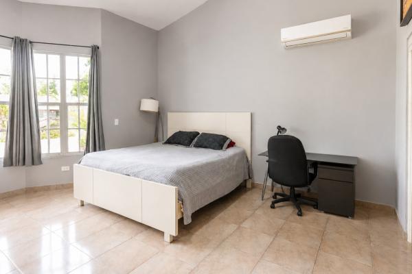 Venta de casa duplex en altos del golf