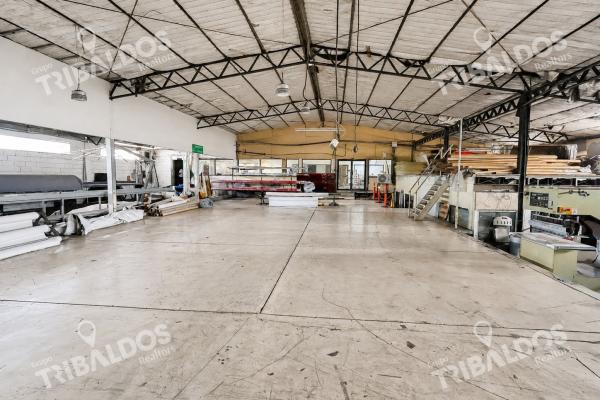 Commercial warehouse for sale in río abajo