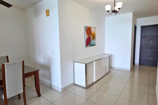 Se vende apartamento en ph allure piso alto con vista al mar