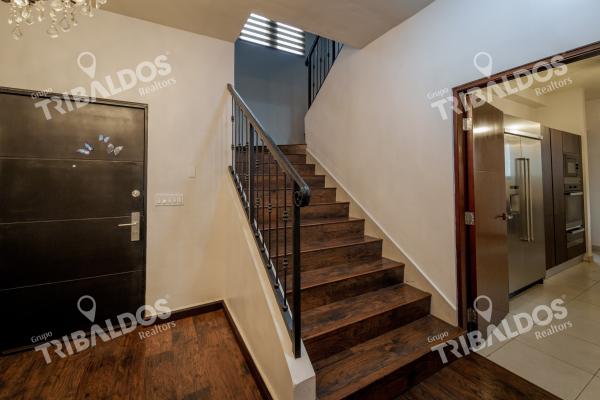 Venta de casa en ph embassy club, clayton