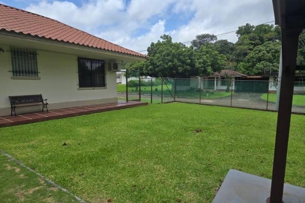 Venta de casa en brazos heights, colón