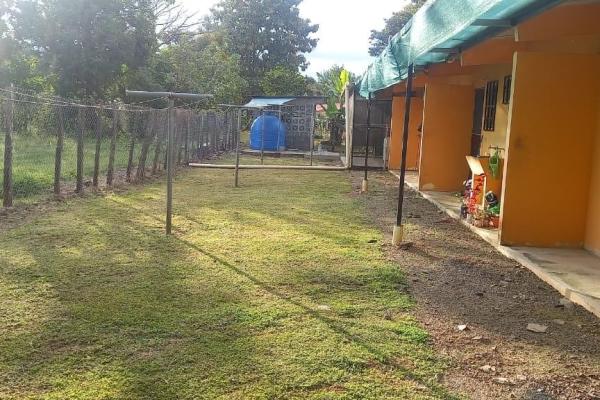 Se vende casa con 4 apartamentos