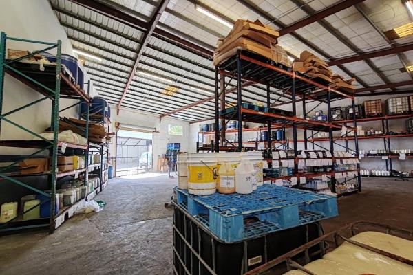 Warehouse 1300 m2 for sale