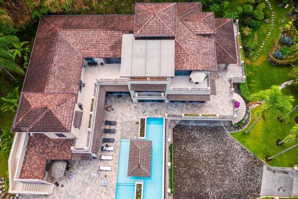 Mansion for sale in boquete - chiriquí