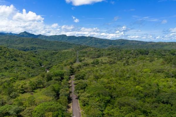 Spacious 59,086 m² land in síndigo, caldera