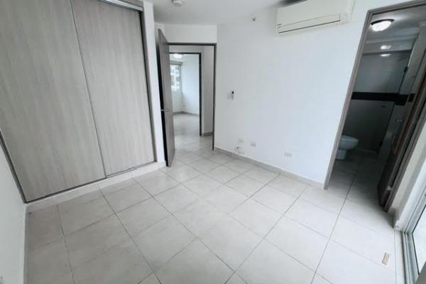 Se vende o alquila apartamento en elmare 700