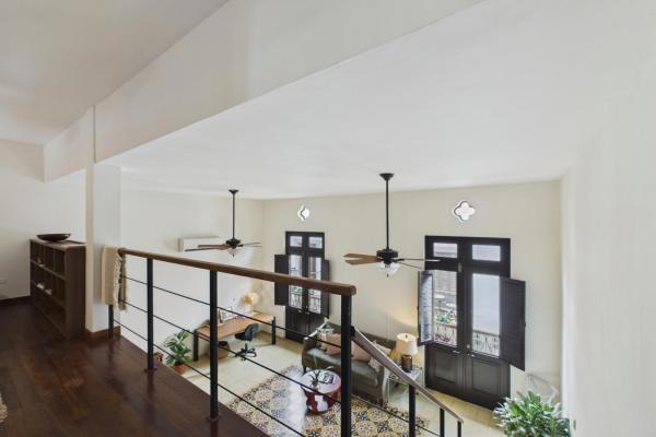 El refugio del narrador: un loft romántico de 3 niveles