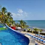 Apartamento con vista al mar y montañas