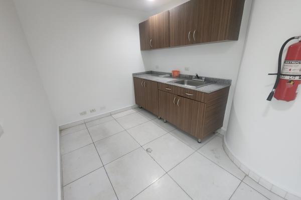 Alquiler de oficina en oceanía business plaza
