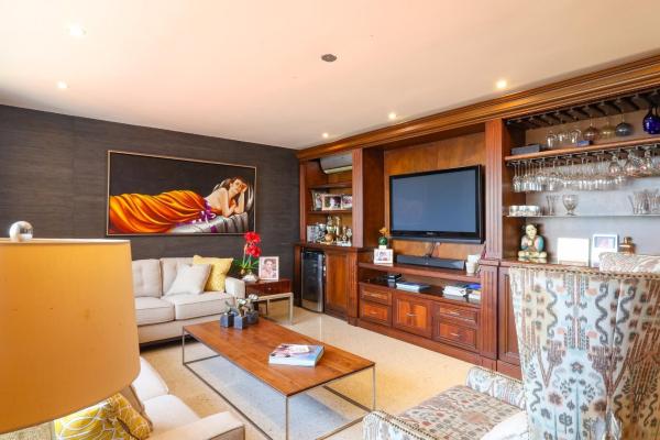 Sale of apartment in coco del mar, facing the sea, marina del rey