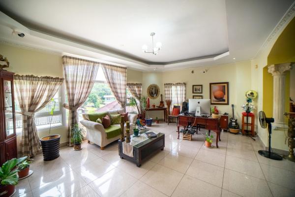 Multifamily building in panama city panama