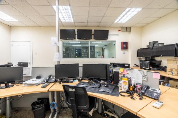 Venta de edificio para oficinas y call center en albrook fields