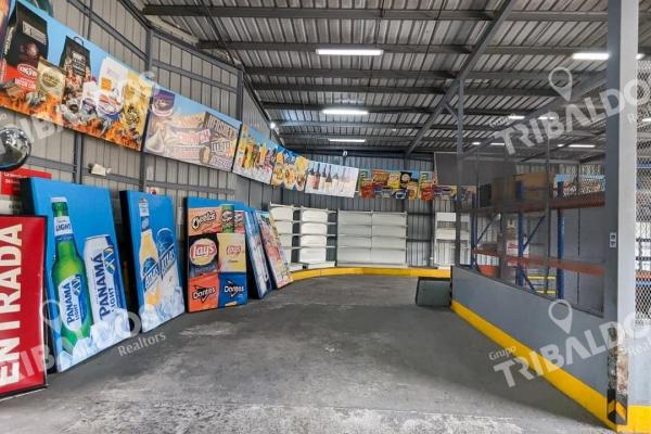Venta de gasolinera con 2 locales comerciales en penonomé