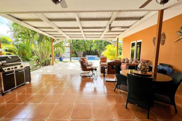 Hermosa casa privada en venta en coronado.