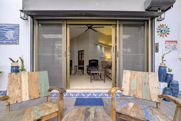 Fully furnished riverfront home downtown boquete