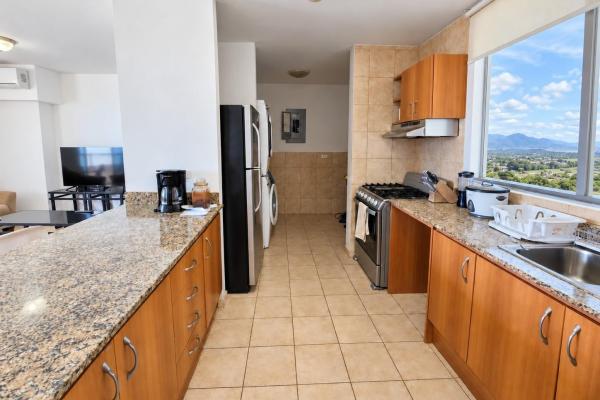 Apartamento frente al mar en venta en playa serena – nueva gorgona