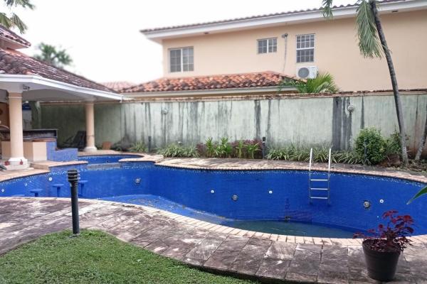 Venta de casa en costa del este