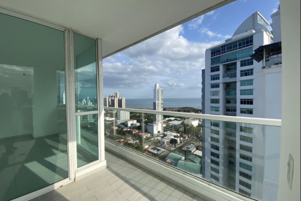 Sale of apartment in the towers san francisco building.