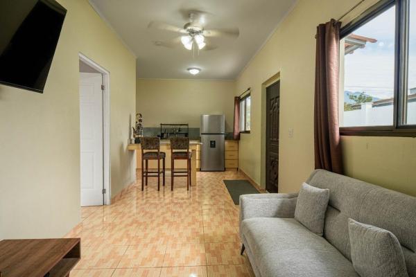 Alto boquete home with studio & fenced yard