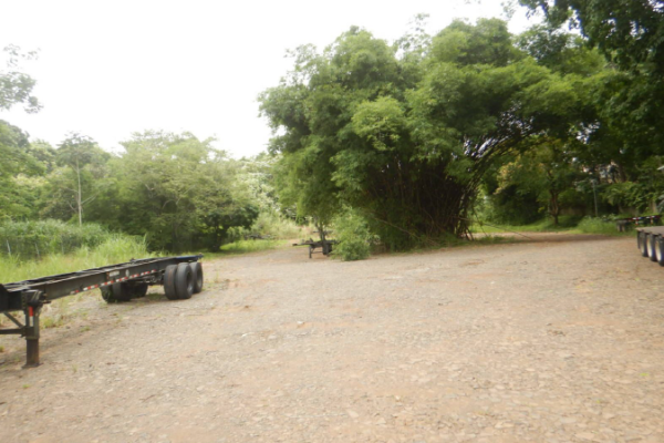 Sale of land in arraiján