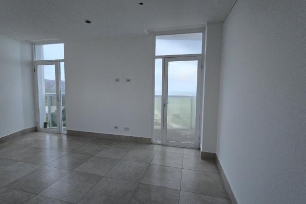 Sale of apartment in ocean waves nueva gorgona