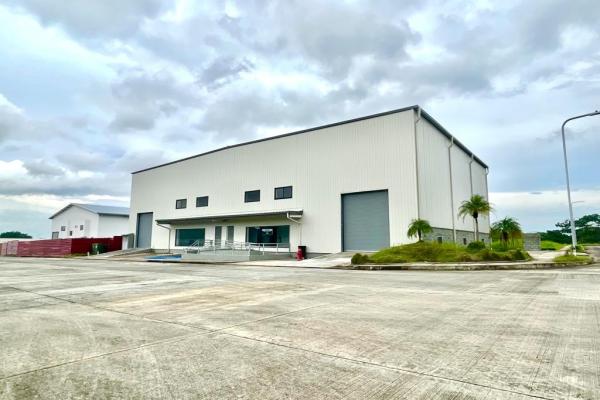 Sale or rent of modern warehouse in tocumen storage complex, mañanitas