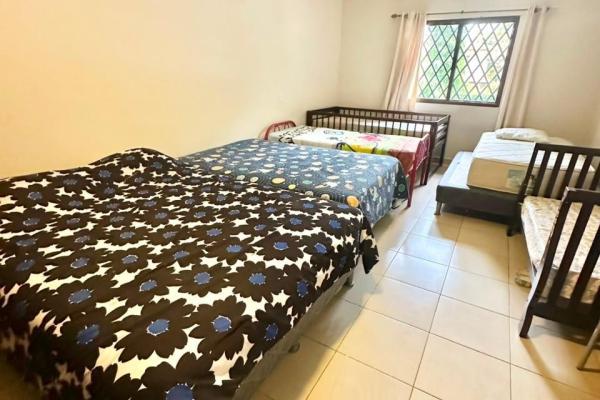Se vende casa con amplio terreno en coronado, club del golf