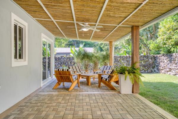 Casa con piscina de agua salada en dolega panamá