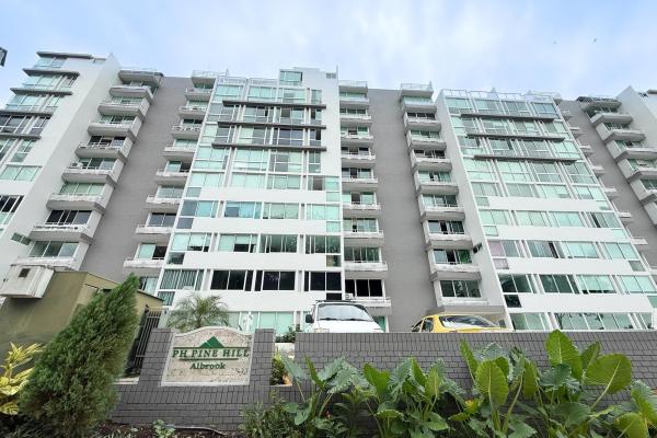 Amplio apartamento familiar en venta en pine hill