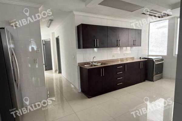 Sale of apartment in south sea of paitilla