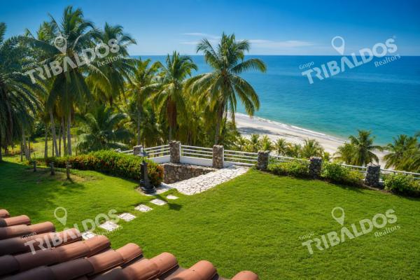 Terreno para desarrollo al lado del hotel gran evenia bijao, frente al mar