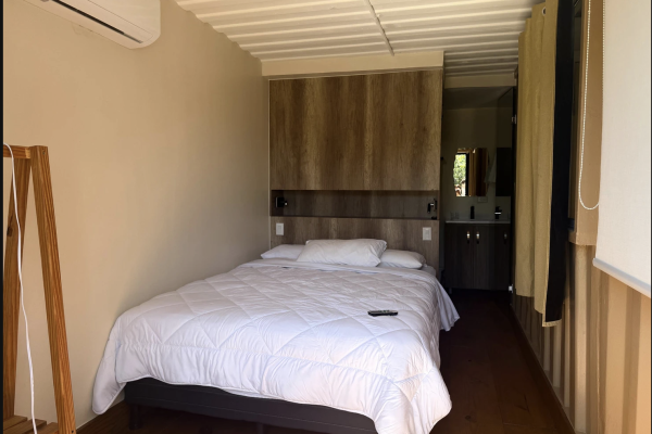 Beachfront hotel in punta chame + land