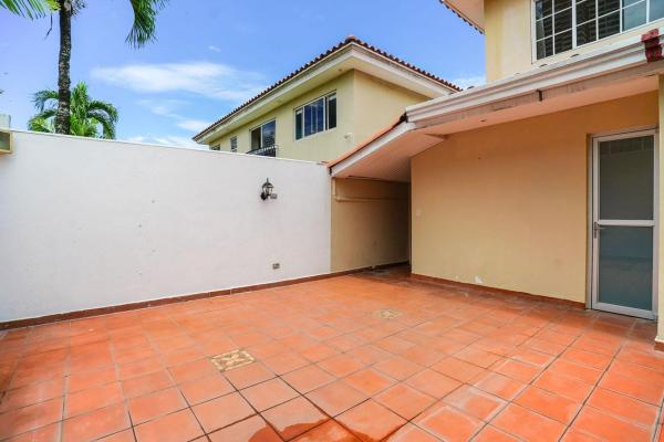 House for sale in costa azul, costa del este