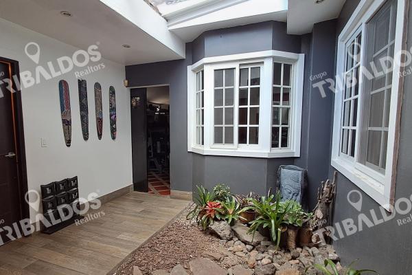 Venta de casa en villa valencia, costa sur con paneles solares