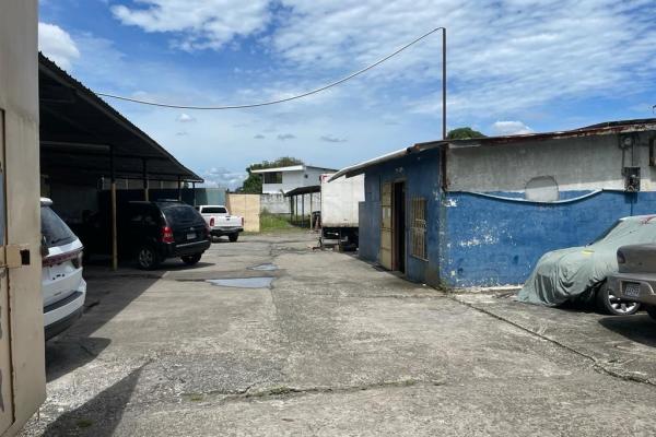 Venta de terreno en parque lefevre